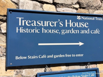 Signpost to Treasurer's House